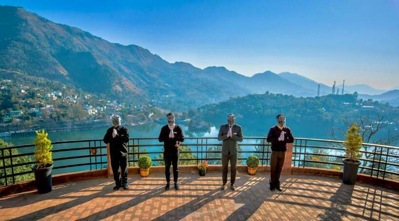 סוויטה, Rosewood Retreat Bhimtal