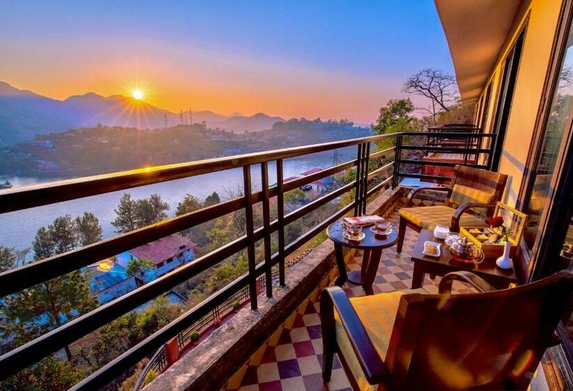 סוויטה, Rosewood Retreat Bhimtal