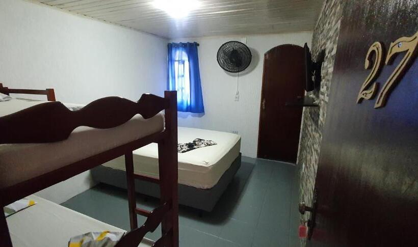 带阳台标准四人间, Pousada Fonseca