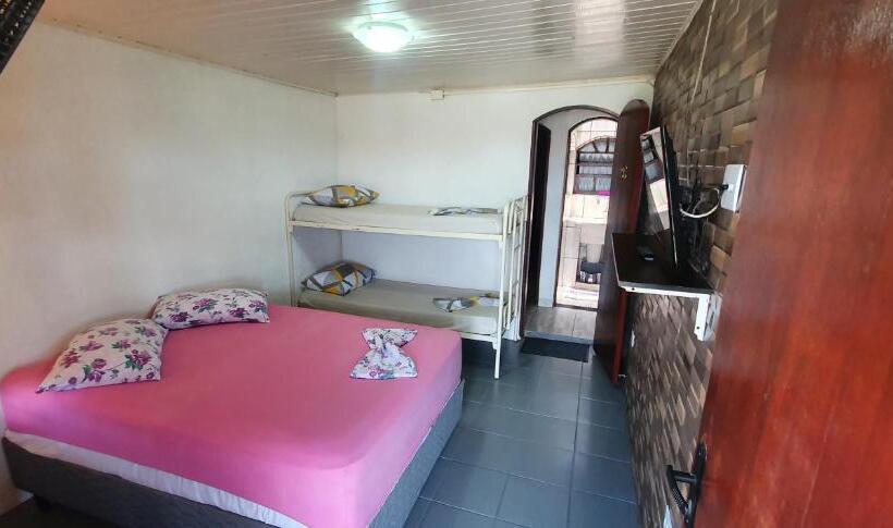 带阳台标准四人间, Pousada Fonseca