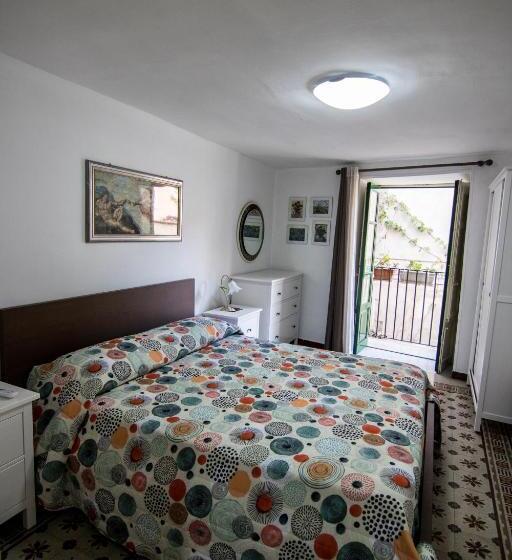 غرفة قياسية مزوَّدة بشُرفة, Vivere La Ciambra