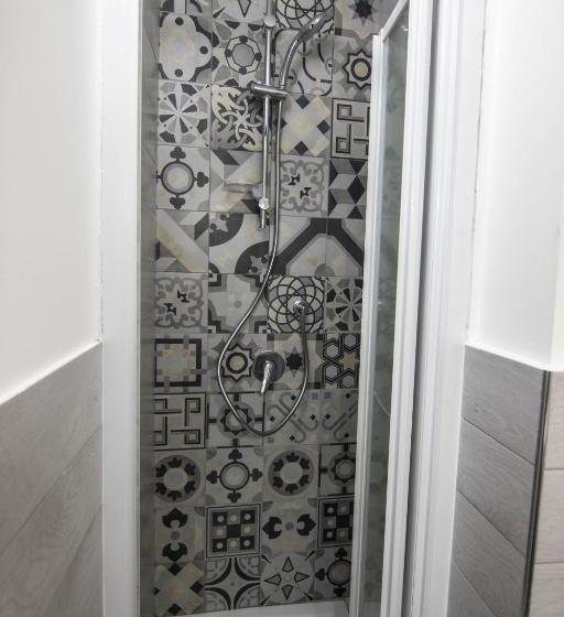 غرفة قياسية مزوَّدة بشُرفة, Vivere La Ciambra