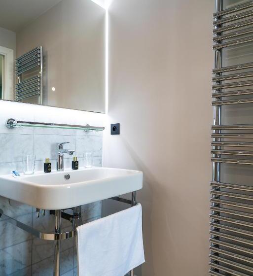 غرفة قياسية مطلّة علي البحر, New Cottage & Spa De Nage Guesthouse