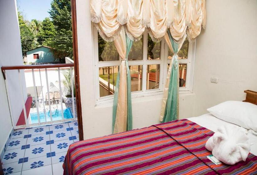 اتاق خانوادگی, Aruma