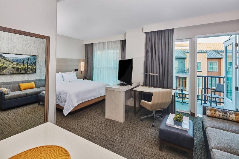 إستوديو قياسى سرير كينج, Trio Healdsburg