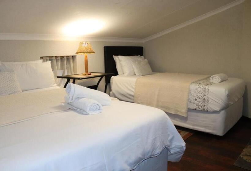 Семейный Номер, A Pousada Guesthouse