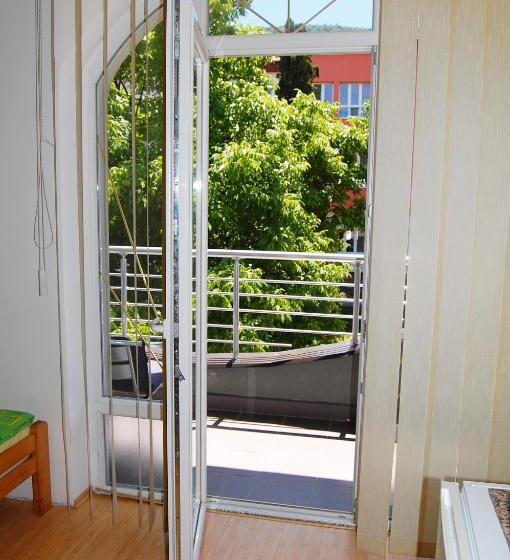 اتاق استاندارد سه نفره, Guesthouse Sunny
