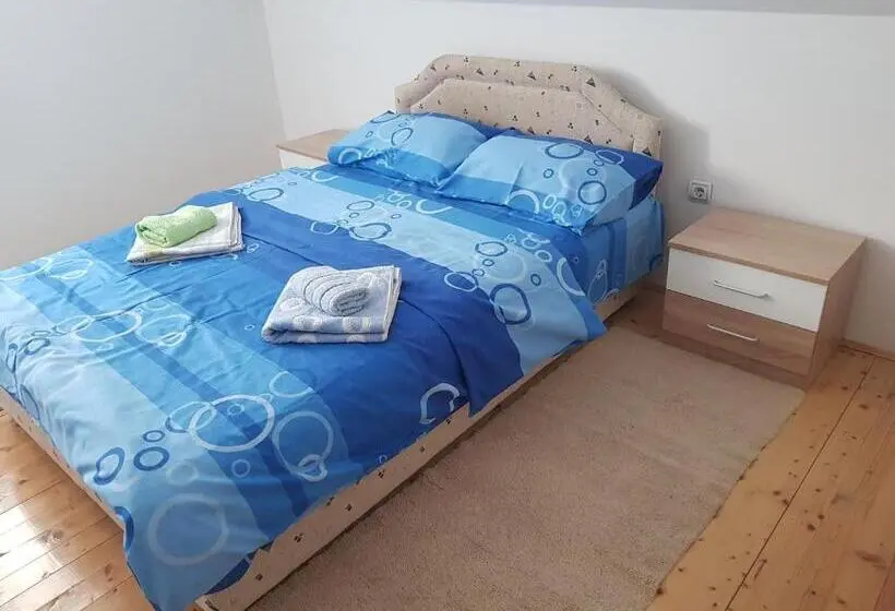 اتاق استاندارد با چشم‌انداز کوهستان, Deluxe Studio & Rooms Zarubica