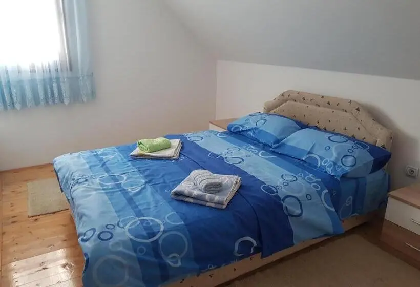 اتاق استاندارد با چشم‌انداز کوهستان, Deluxe Studio & Rooms Zarubica