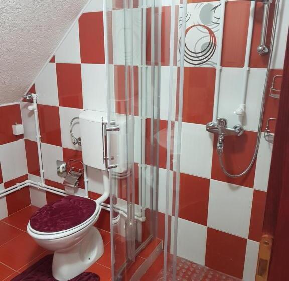 اتاق استاندارد با چشم‌انداز باغ, Deluxe Studio & Rooms Zarubica