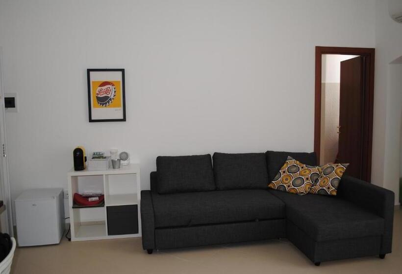 חדר משפחתי, Enjoy Trani