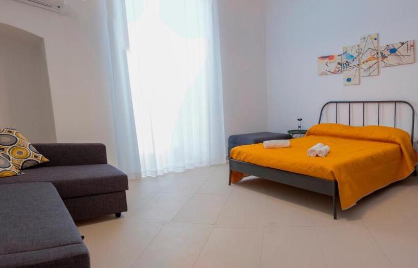 חדר משפחתי, Enjoy Trani