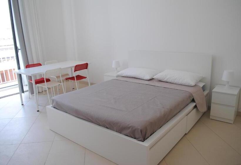 סטודיו סטנדרט עם מרפסת, Enjoy Trani