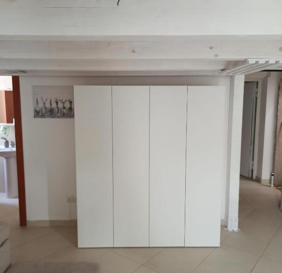 סטודיו משפחתי, Enjoy Trani