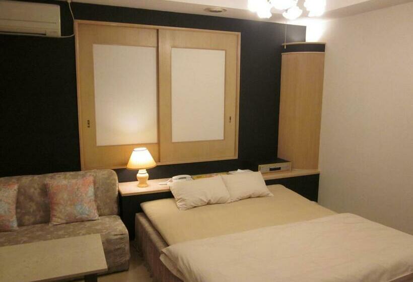 스탠다드 룸, Essor