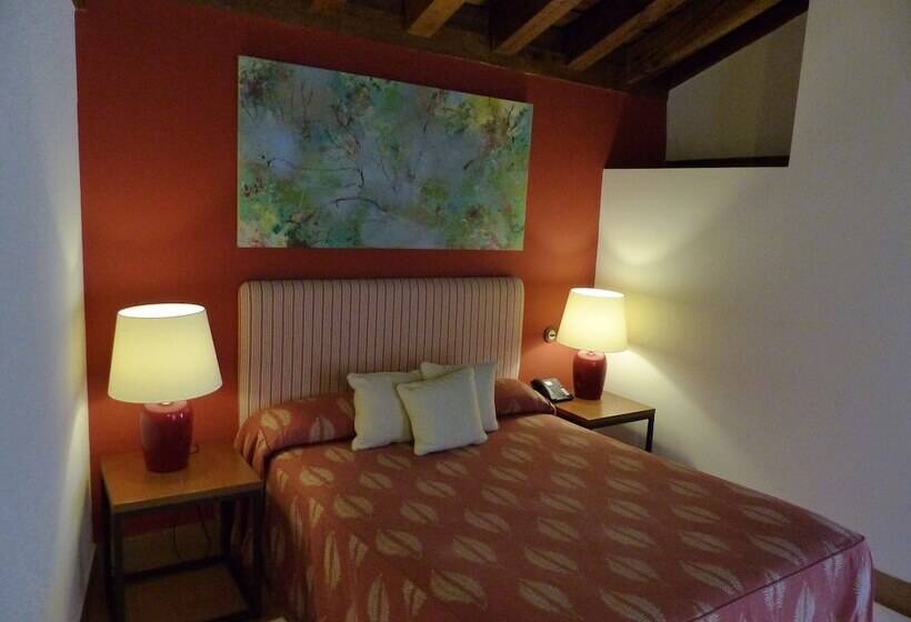 غرفة قياسية ثلاثية, Hosteria Del Arco