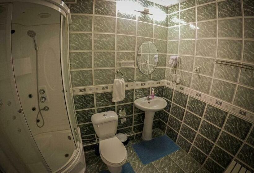 اتاق استاندارد, Lg Tour & Hostel