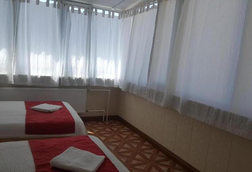 اتاق اکونومی, Lg Tour & Hostel