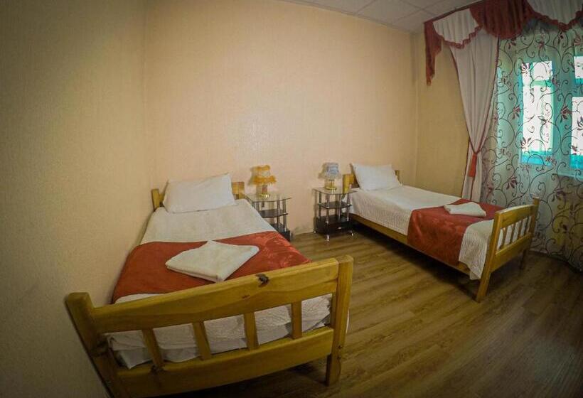 اتاق اکونومی, Lg Tour & Hostel