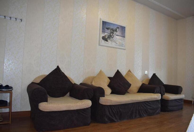 اتاق اکونومی, Lg Tour & Hostel