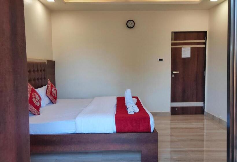 חדר דלוקס, Grand Ganesha