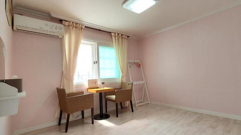 בית, 2 חדרי שינה, Hago Guest House