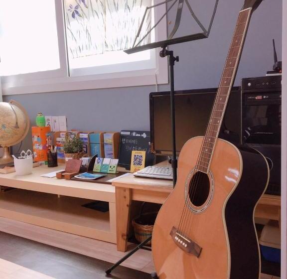 חדר משפחתי, Hago Guest House