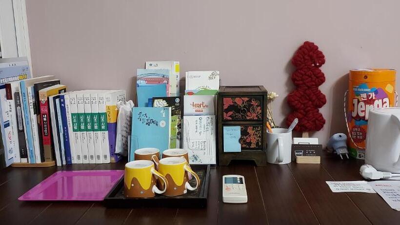 חדר משפחתי, Hago Guest House