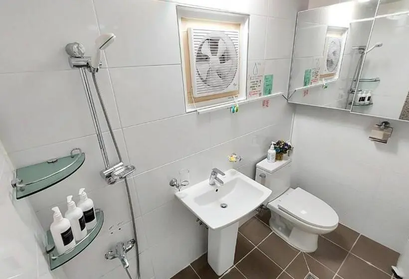 خانه 3 خوابه, Hago Guest House
