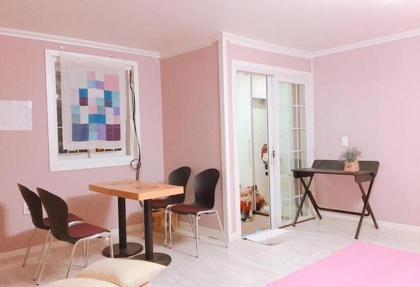 בית, 3 חדרי שינה, Hago Guest House