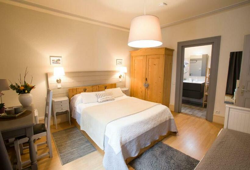 Номер Стандарт Трехместный, Chambres Chez Laurence