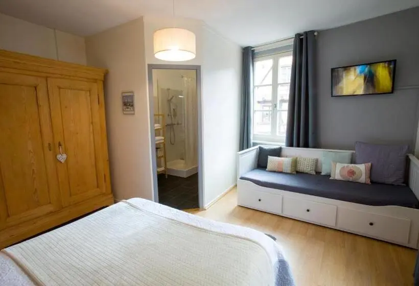 トリプルクラシックルーム, Chambres Chez Laurence