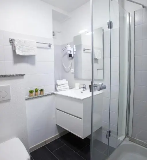スタンダードトリプルルーム, Chambres Chez Laurence