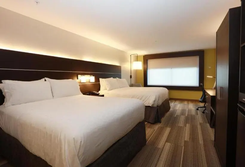 障害者適応デラックスルーム, Holiday Inn Express Oneonta, An Ihg