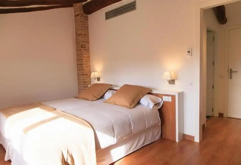 Standard-huone, Clos Figueras