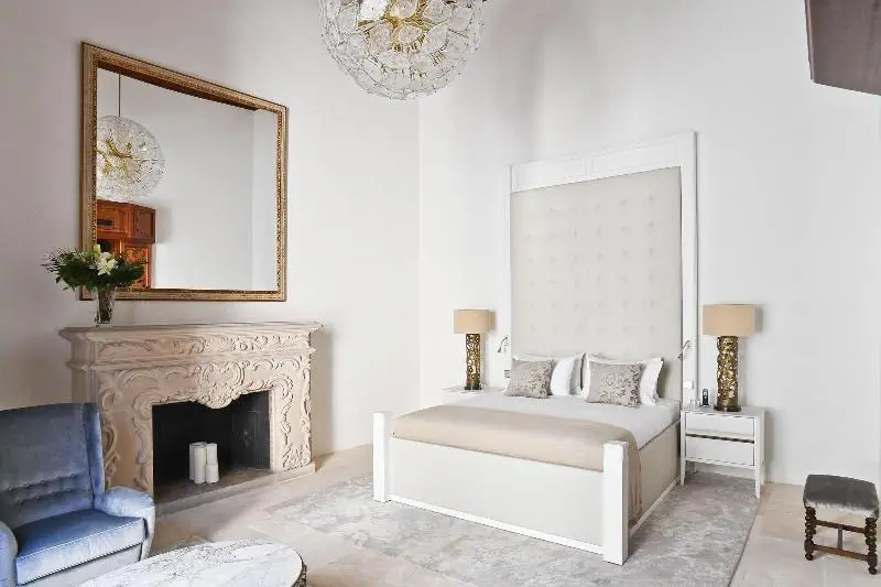Deluxe Suite, Palacio Can Marqués By Puro
