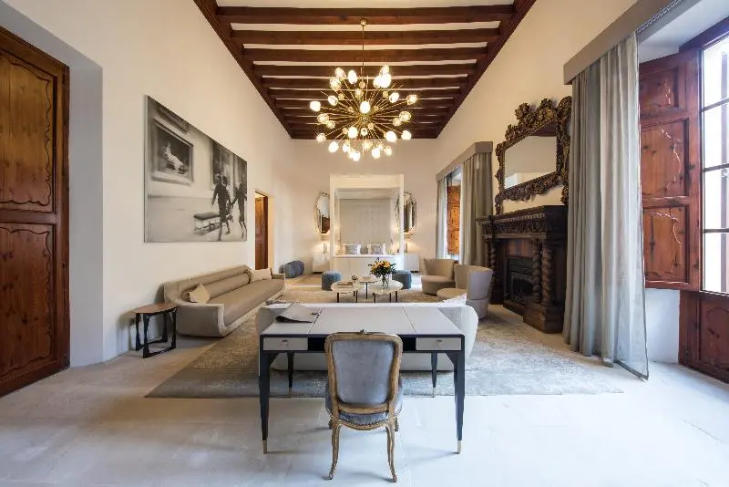 Deluxe Suite, Palacio Can Marqués By Puro