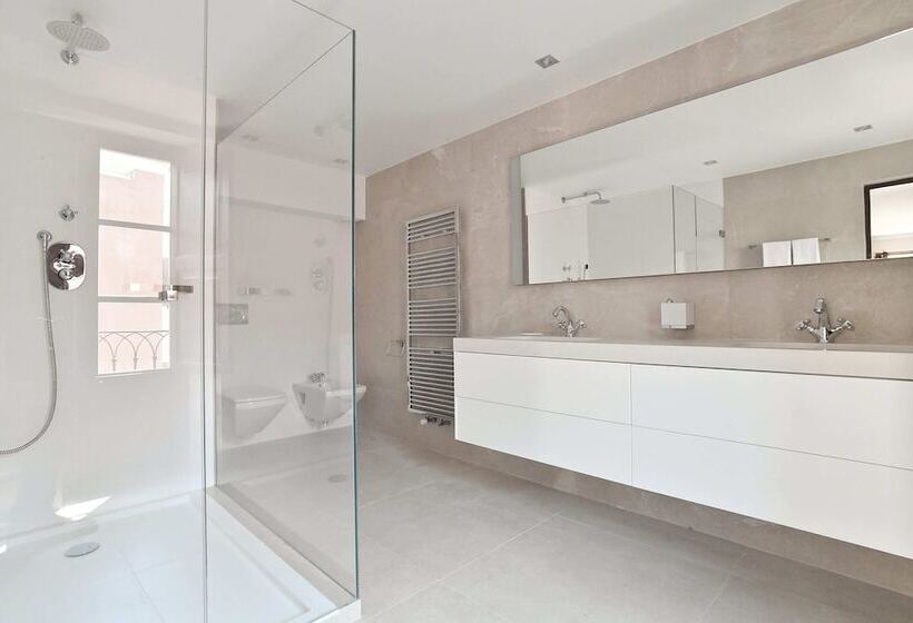 小型豪华套房, Palacio Can Marques