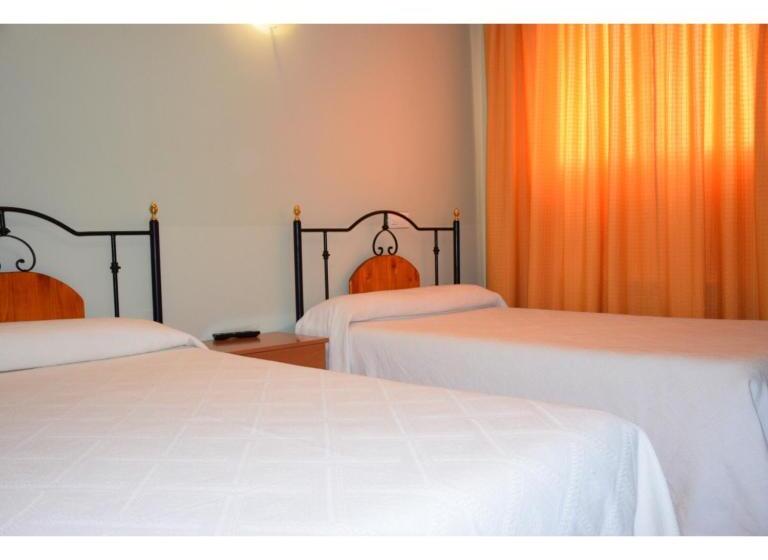 Номер Стандарт, Hostal Infante Peñafiel