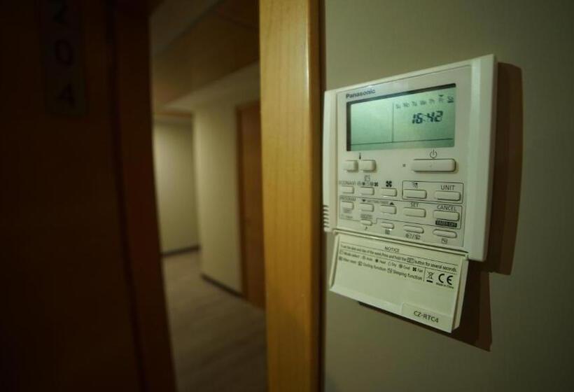 标准间, Infante Antequera