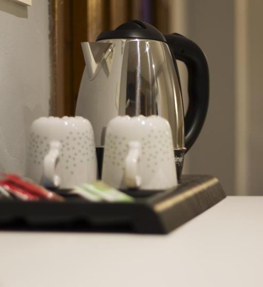 高级大房间, Infante Antequera