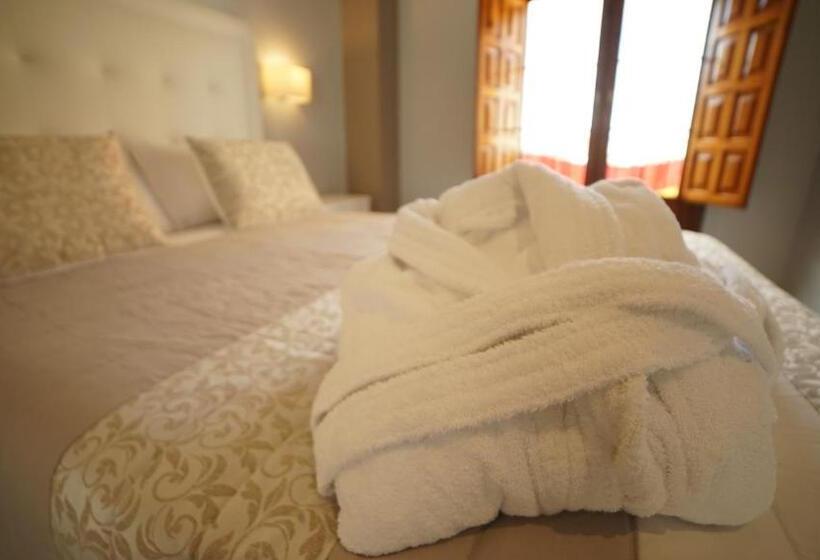 带观景的豪华间, Infante Antequera