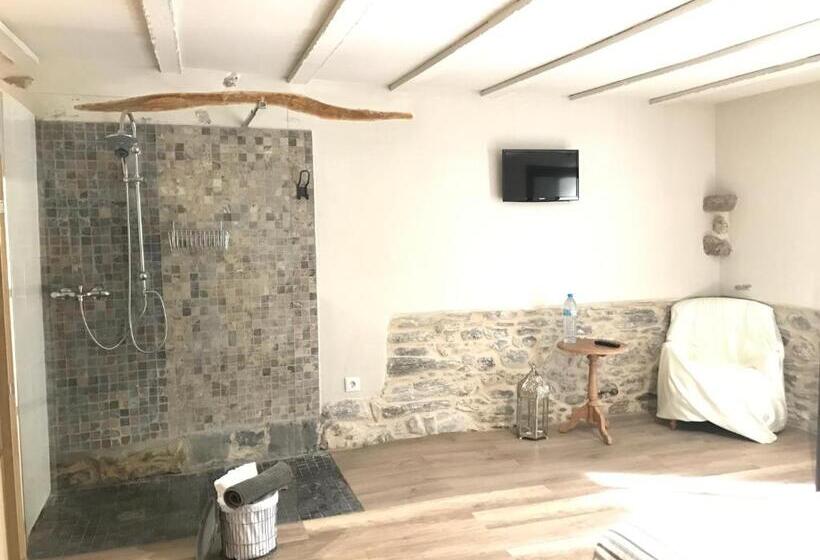 Номер Стандарт, Hostal Sant Roc