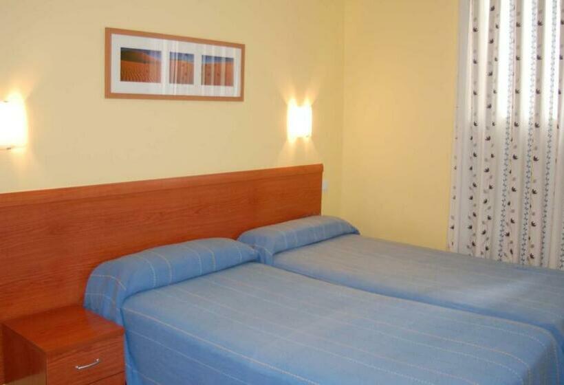 スタンダードルーム, Hostal Los Claveles