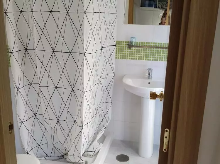 اتاق استاندارد یک نفره, Hostal Abitum Madrid