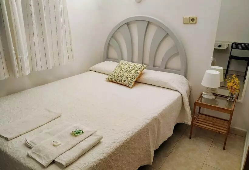 اتاق استاندارد یک نفره, Hostal Abitum Madrid