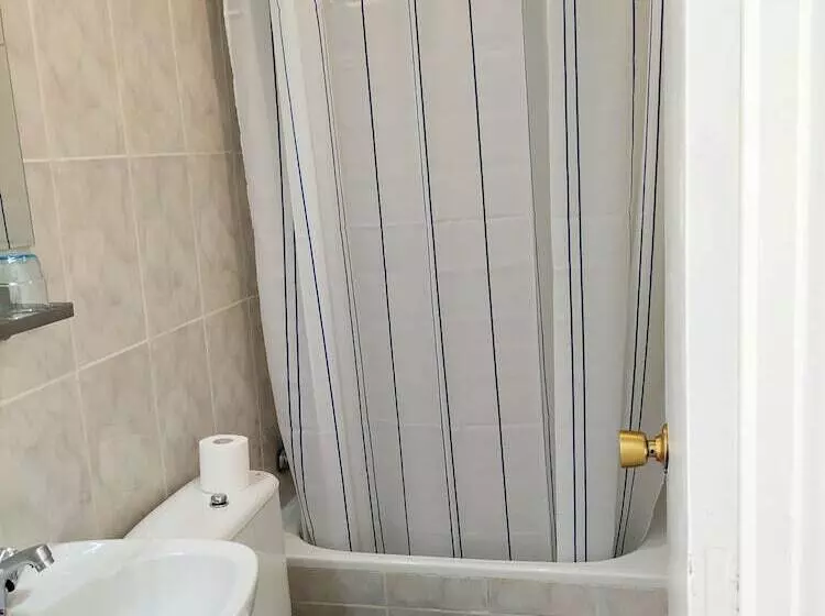 اتاق استاندارد, Hostal Abitum Madrid