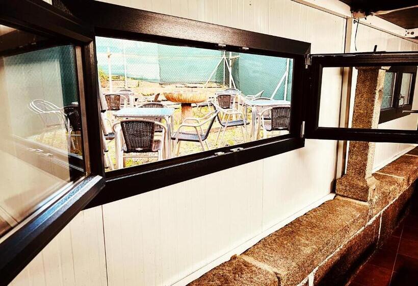 Кровать в Общей Комнате, Alojamiento Camino Portugues