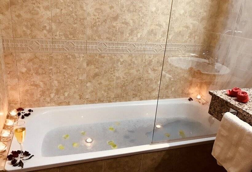 חדר דלוקס עם מרפסת, El Jardin De Las Eras