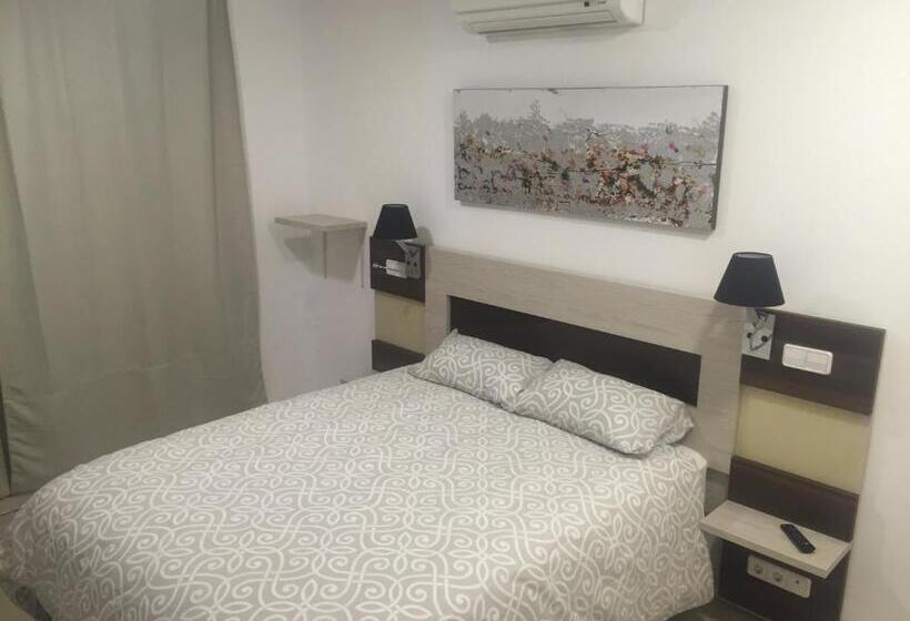 Семейный Номер, H Skyline